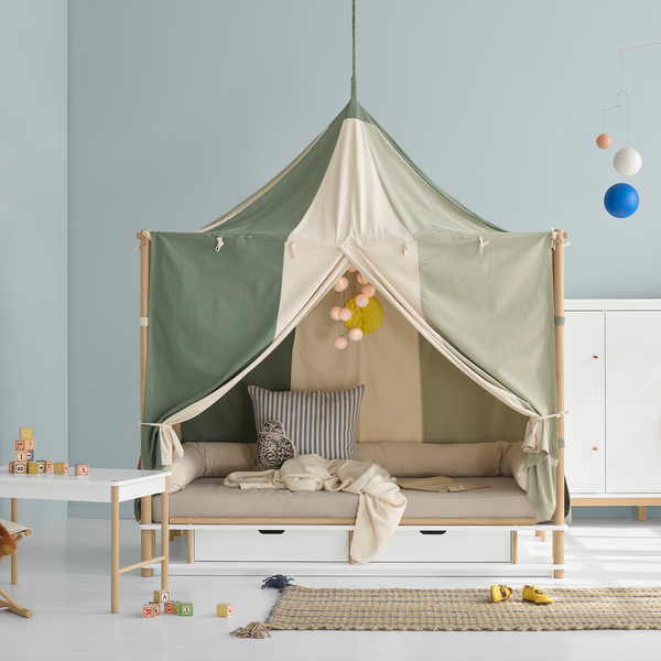 Camp toddler legebord, hvid/eg, Oliver Furniture