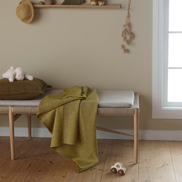 UNA Half Size Throw, ochre, Røros Tweed