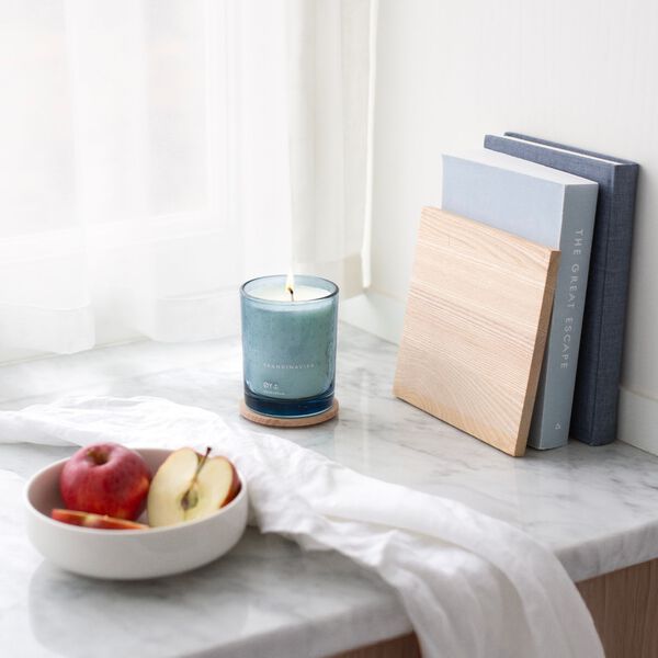 &Oslash;Y Scented Candle, Skandinavisk