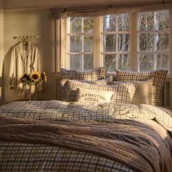 Graphic Quilted Bedspread, beige, Lexington