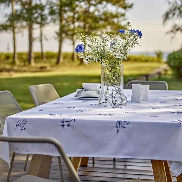 Charm dug, white, S&ouml;dahl