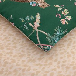 Contes dynebetræk, Yves Delorme