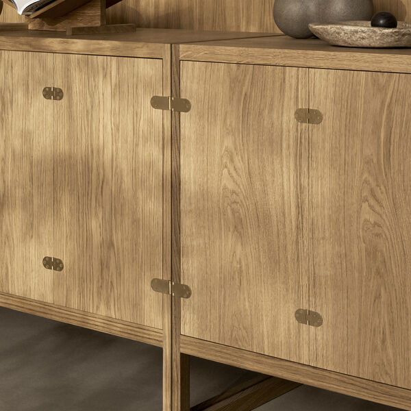 BM0057 skænk, olieret eg, Carl Hansen & Søn