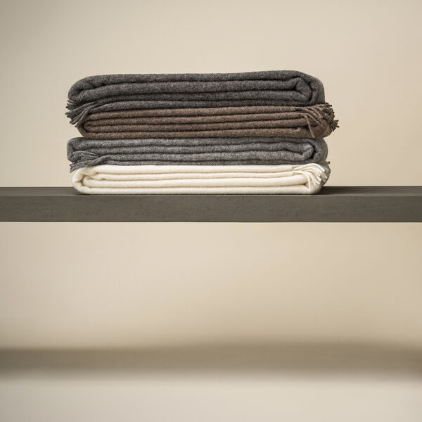 Samsø plaid, 00116 dark nordic grey Samsø plaid, 00116 dark nordic grey, Silkeborg Uldspinderi