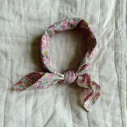 Eddie Scarf, pink betsy, Lalaby