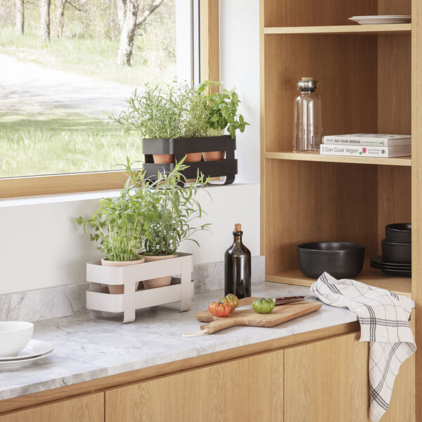 Selvvandende Herb organiser, black, Eva Solo