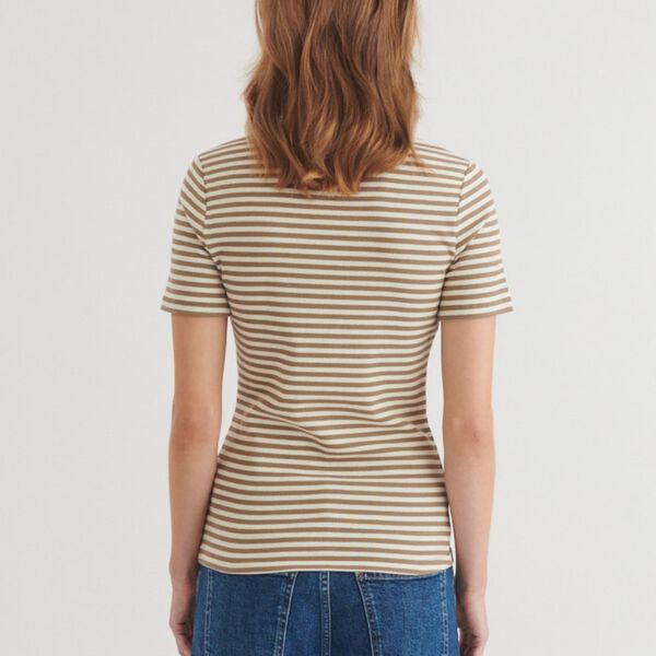 Ludmilla SS O-Neck, covert garden / birch, Basic Apparel