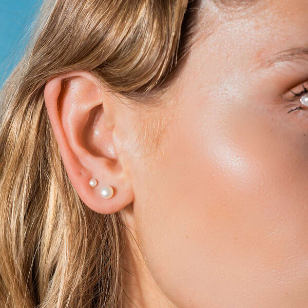 VENUS DOT MINI ØRERINGE, forgyldt/hvid VENUS DOT MINI ØRERINGE, forgyldt/hvid, House of Vincent