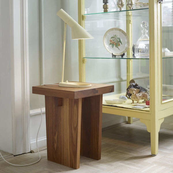 AJ Mini bordlampe, soft lemon, Louis Poulsen