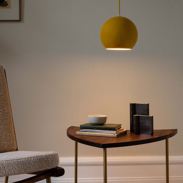 Pinwheel HM7 sidebord, olieret valnød, &Tradition