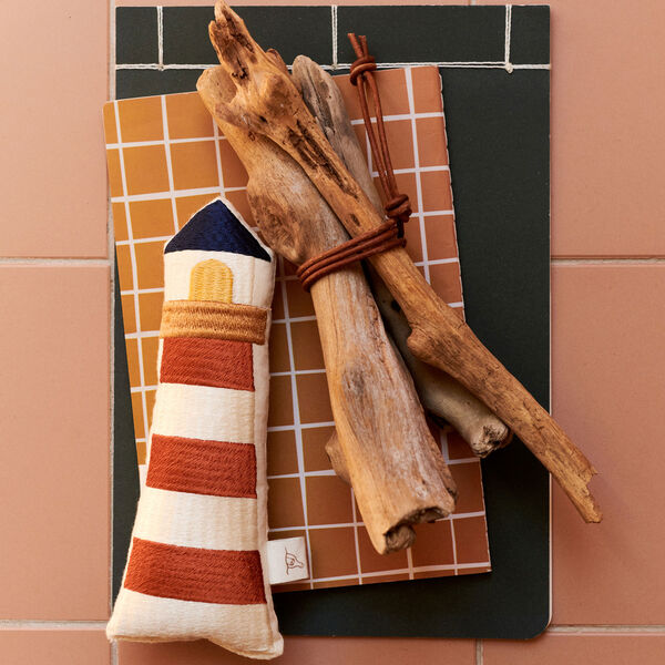 Klint fyrtårn rangle, Dear April