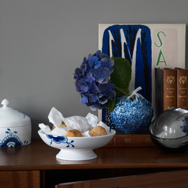 Blå Mega Riflet skål på fod 42 cl Blå Mega Riflet skål på fod 42 cl, Royal Copenhagen