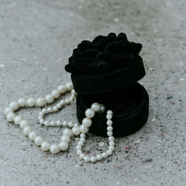 Day Velvet Flower Jewelry Round, black, DAY ET