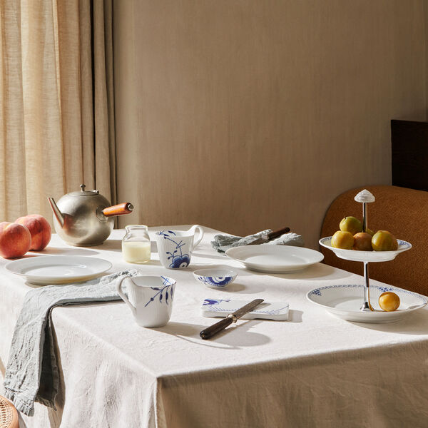 Hvid Riflet tallerken Ø 19 cm, Royal Copenhagen