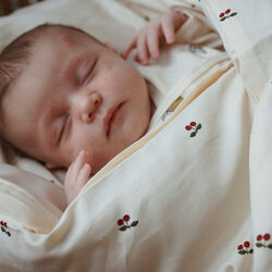 2-piece Baby Bedding, cherry, Konges Sløjd