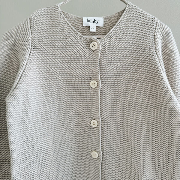 Kuro Cardigan, cloud, Lalaby