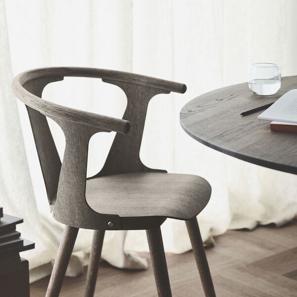 In Between SK1 stol, eg, &Tradition