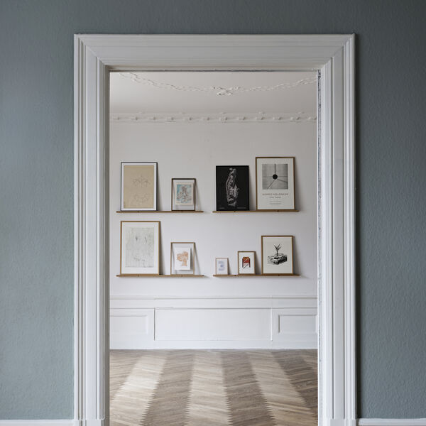 Gallery Shelf, oak, MOEBE