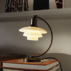 PH 2/2 Luna bordlampe, aged brass/opal glass, Louis Poulsen