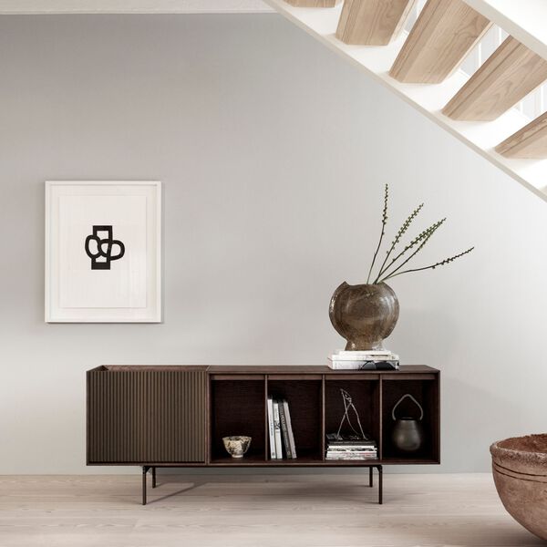 VIPP675 Chimney kabinet, mørk eg VIPP675 Chimney kabinet, mørk eg, Vipp