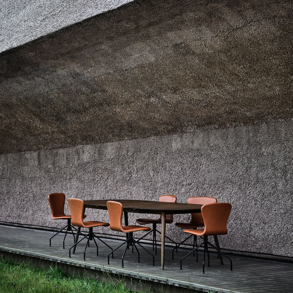 PLAY Armchair Swing spisebordsstol, cognac, Bruunmunch Furniture