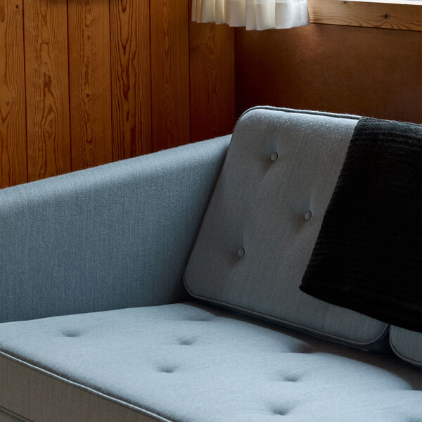 FF2002 No. 1 Sofa 2P 143 cm, mood 3103/r&oslash;get eg bejdset lak, Fredericia Furniture