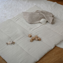 Calm leget&aelig;ppe, light stone, We Are Bitte