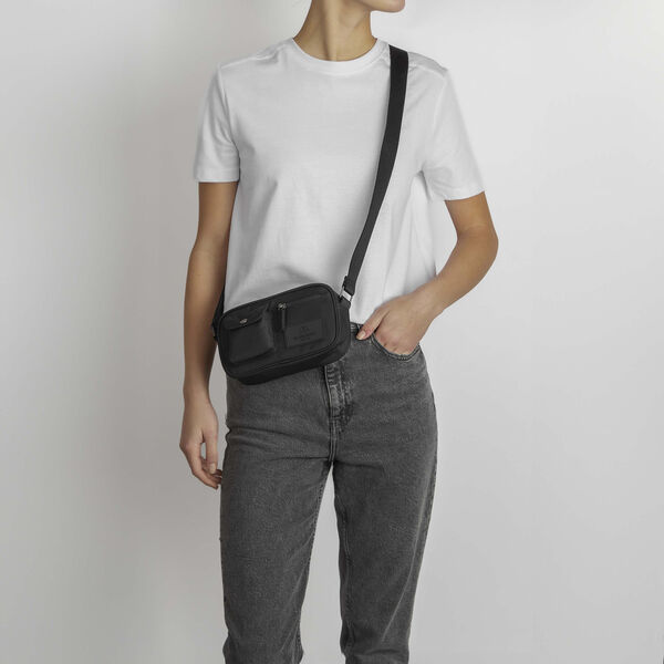 DarlaMBG S Cross., monochrome black, Markberg