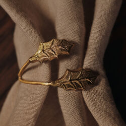 Holly Leaf Napkin Rings 4 stk. | Brass | Servietringe, Ferm Living