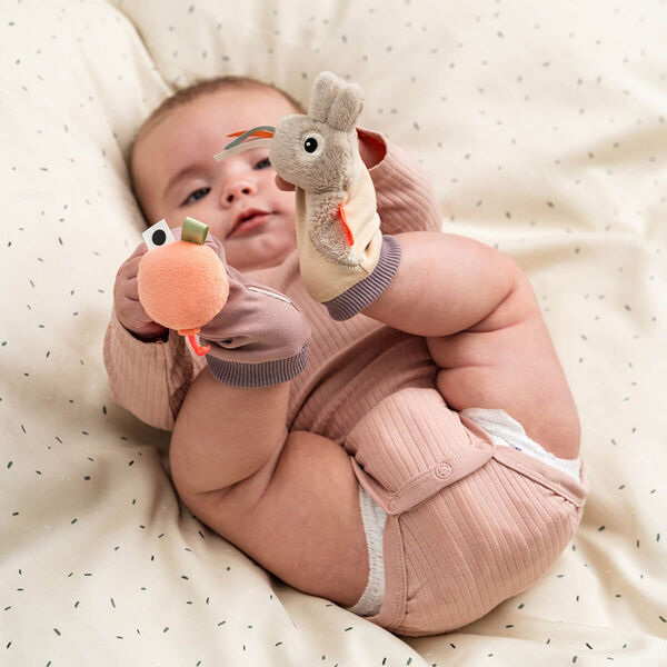 Celebration fodrangle, sand, Done by Deer