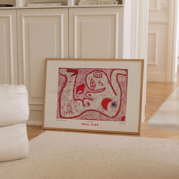 A Woman for Gods, Peléton