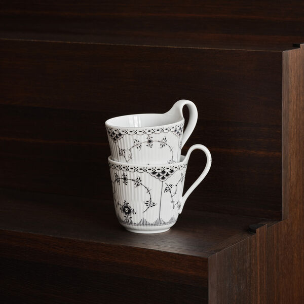 Sort Musselmalet Halvblonde højhankskop 33 cl, Royal Copenhagen