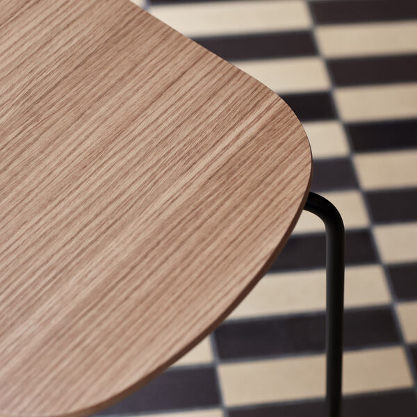 VLA26T Vega stol, lakeret eg med stel i pulverlakeret st&aring;l, Carl Hansen & S&oslash;n