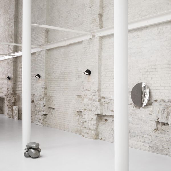 Keglen væglampe, sort, Louis Poulsen