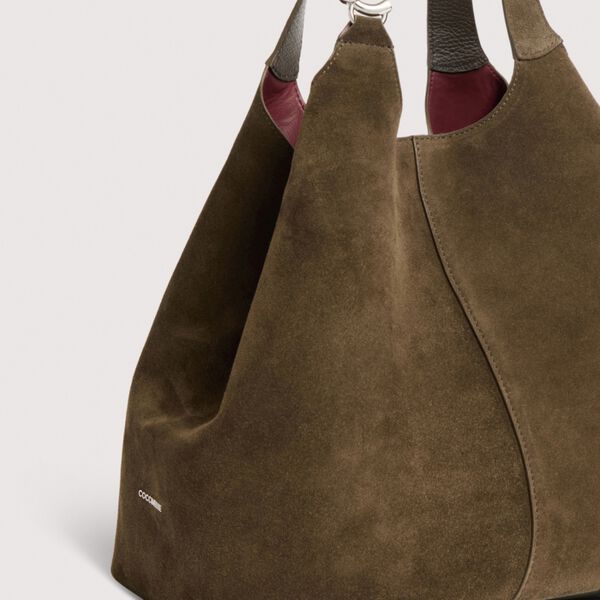 COCCINELLE C-EASY SUEDE | Fango | Taske, Coccinelle