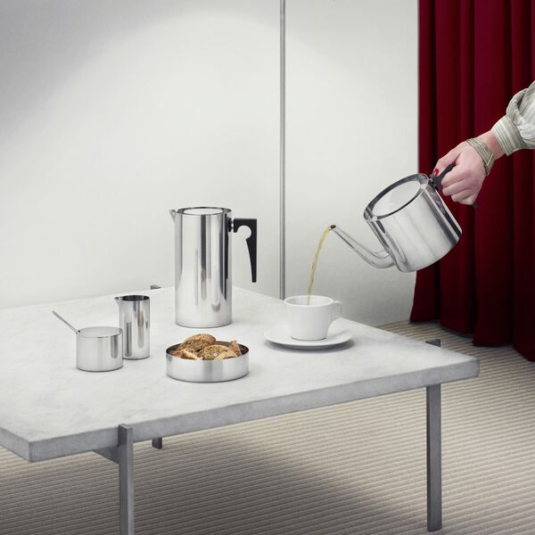 AJ tekande AJ tekande, Stelton