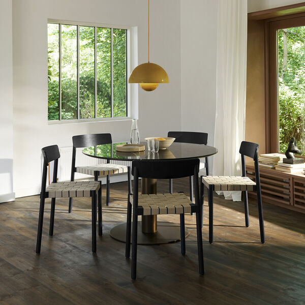 Betty TK1 spisebordsstol, black/linen, &Tradition