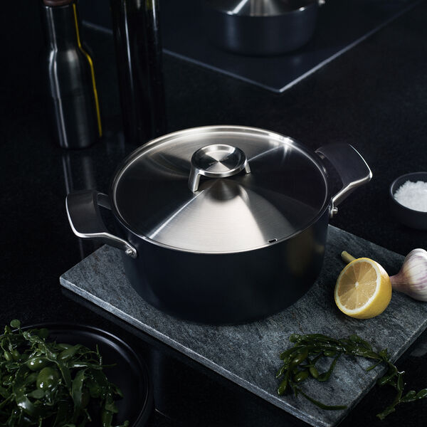 Taiten gryde med l&aring;g 3,5 L, Fiskars