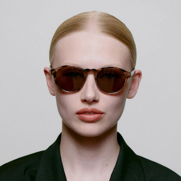 Marvin Solbriller, coquina, A. KJÆRBEDE