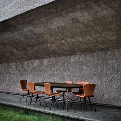 PLAYdinner Lam&eacute; spisebord med udtr&aelig;k, r&oslash;get eg, Bruunmunch Furniture