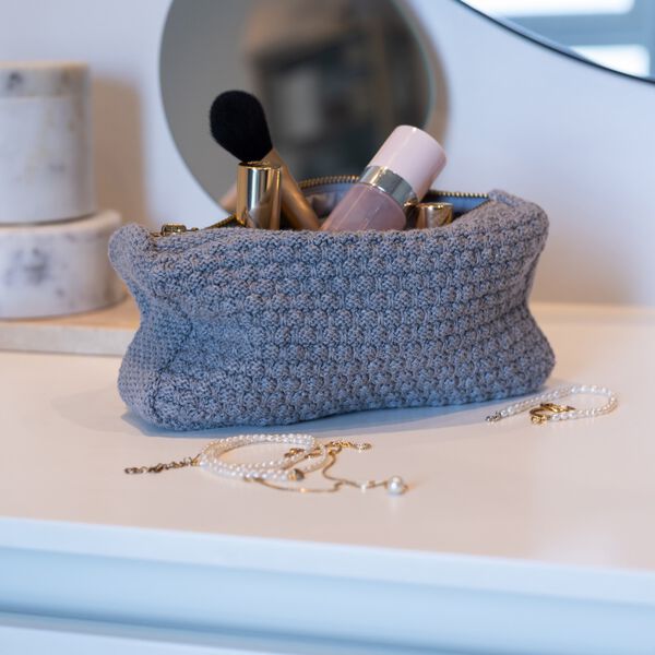 Strikket Clutch Petra, med grey melange, By LOHN