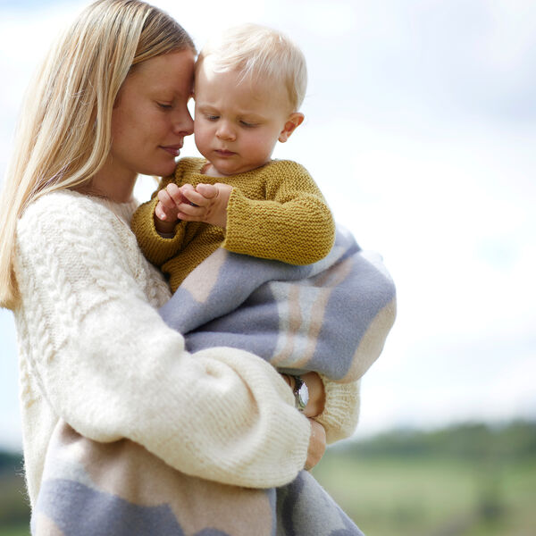 FUGL OG FISK Half Size Throw, grey/beige, Røros Tweed