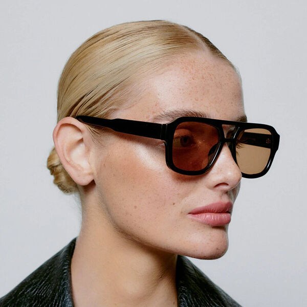 Kaya Solbriller, black, A. KJÆRBEDE