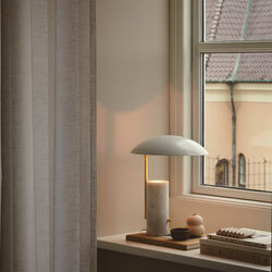 Mademoiselles bordlampe, hvid, Design For The People