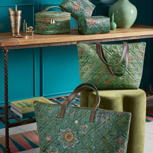 Coco Toiletry Bag M Mumbai, green, Pip Studio