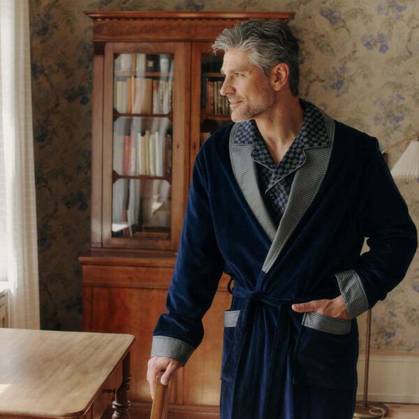 Davos Dressing gown, navy with sliver collar, Ambassador 1867