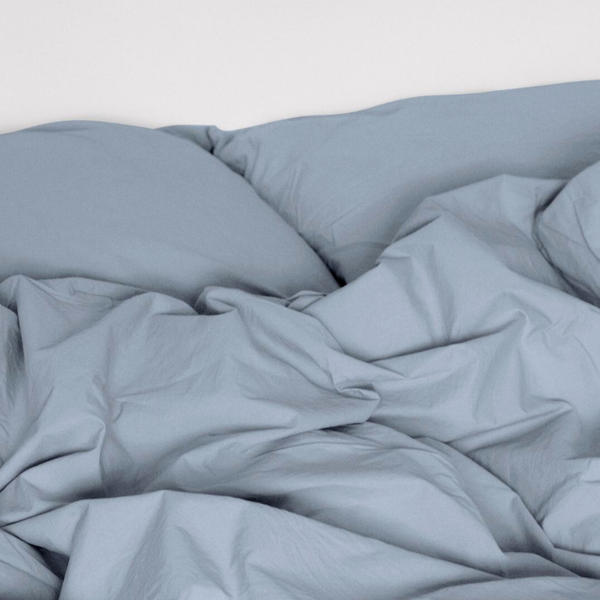 Satin sengesæt, dueblå, Sekan