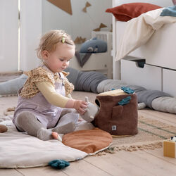 Gemmeleg træstub aktivitetslegetøj, brown, Sebra