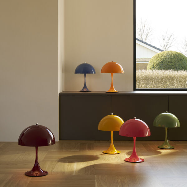 Panthella 250 Portable bordlampe, opaque coral, Louis Poulsen