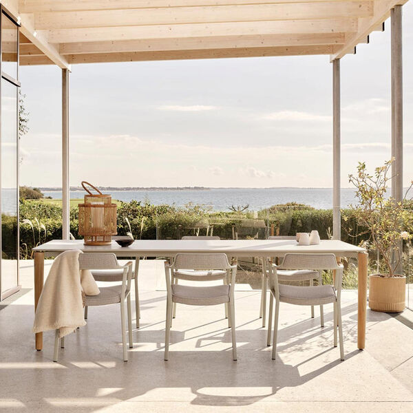 VIPP719 Open-Air Table, teak/light grey VIPP719 Open-Air Table, teak/light grey, Vipp